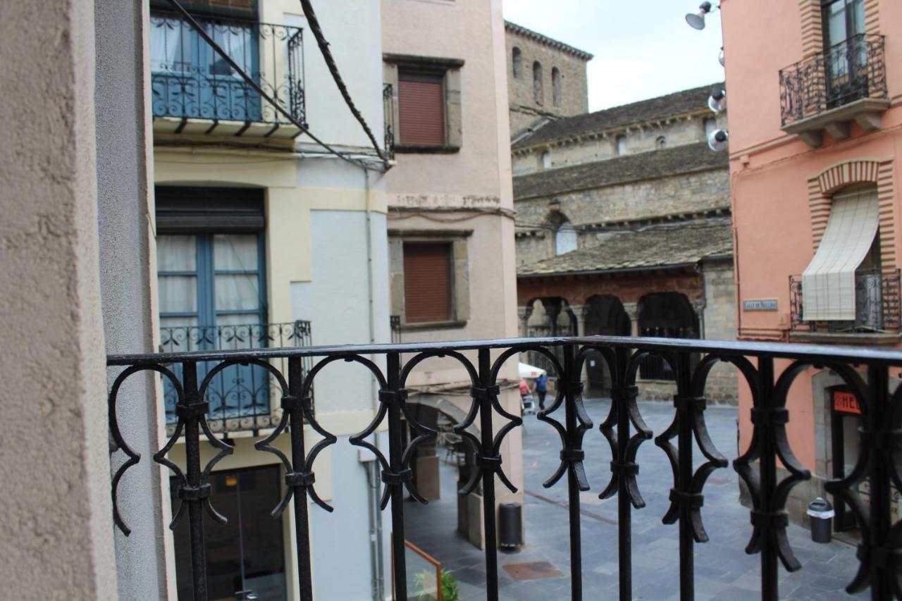Apartamento Estiviellas, Pirineo 哈卡 外观 照片